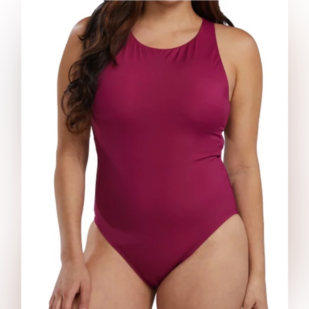 TYR Women's One Piece Swimsuit - Burgundy
